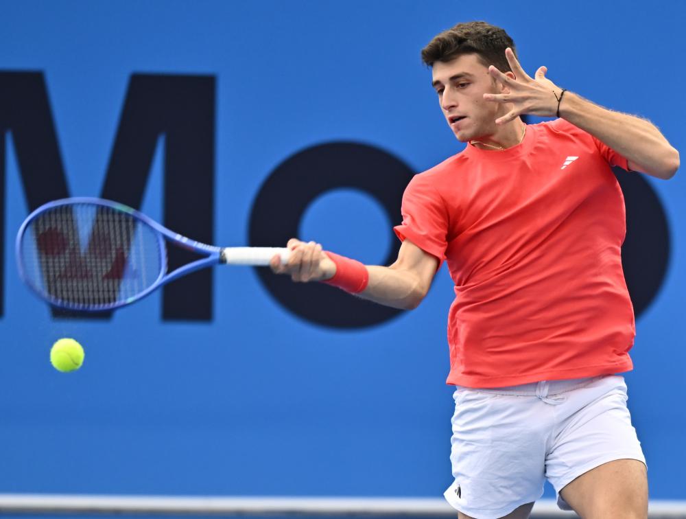 的表现做出 的表现做出